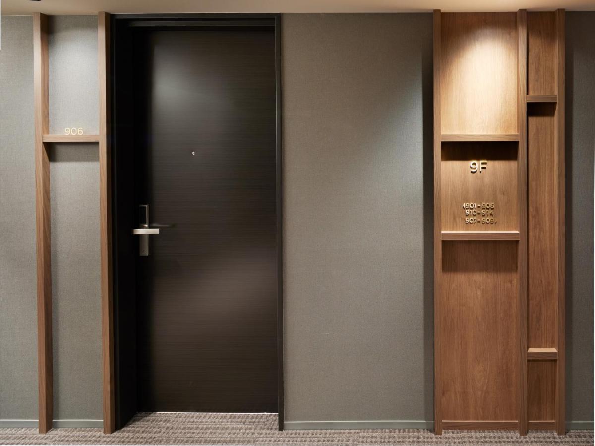 Lamp Light Books Hotel Сапоро Екстериор снимка