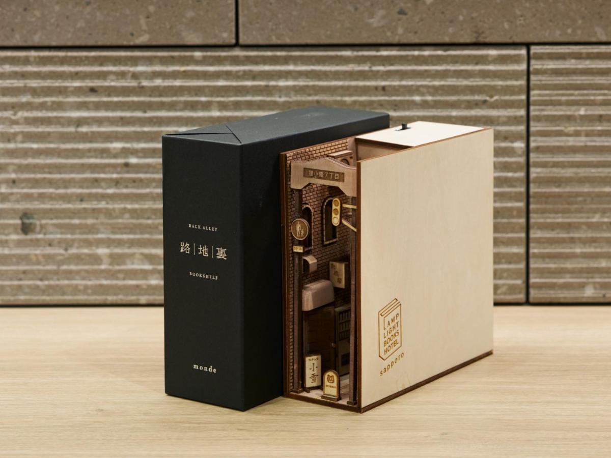 Lamp Light Books Hotel Сапоро Екстериор снимка